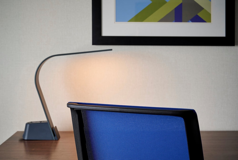 Holiday Inn Express And Suites Brantford 40/66