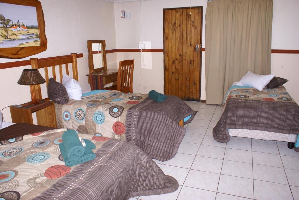 Airport Inn Bed Breakfast And Emerald Guesthouse 14/30