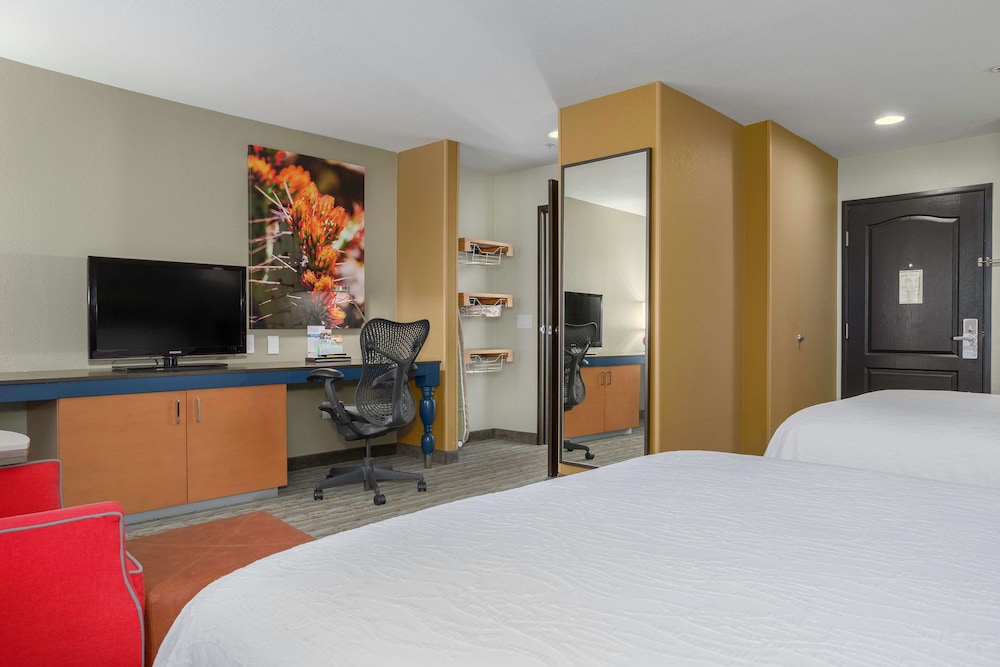 Hilton Garden Inn Phoenix Airport 13/53