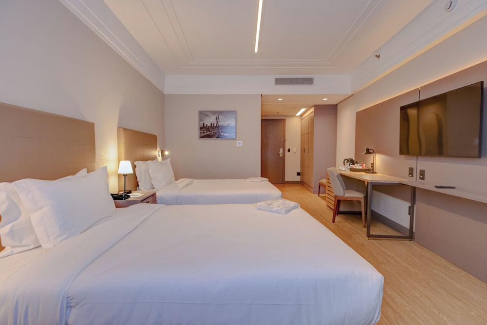 Room at Radisson Hotel Alphaville, BARUERI