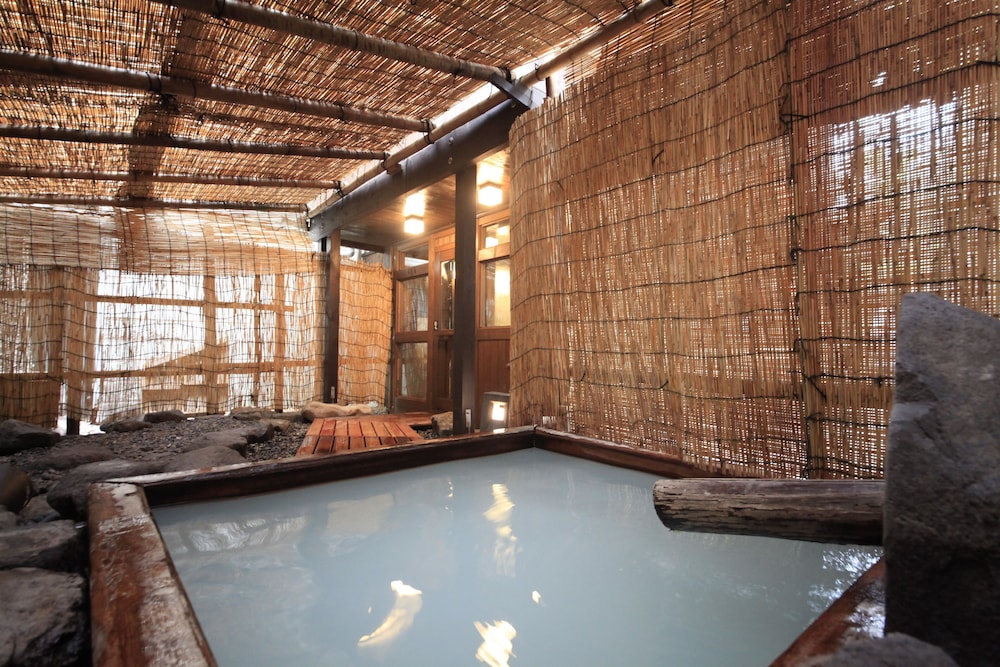 Omiya Ryokan 24/50