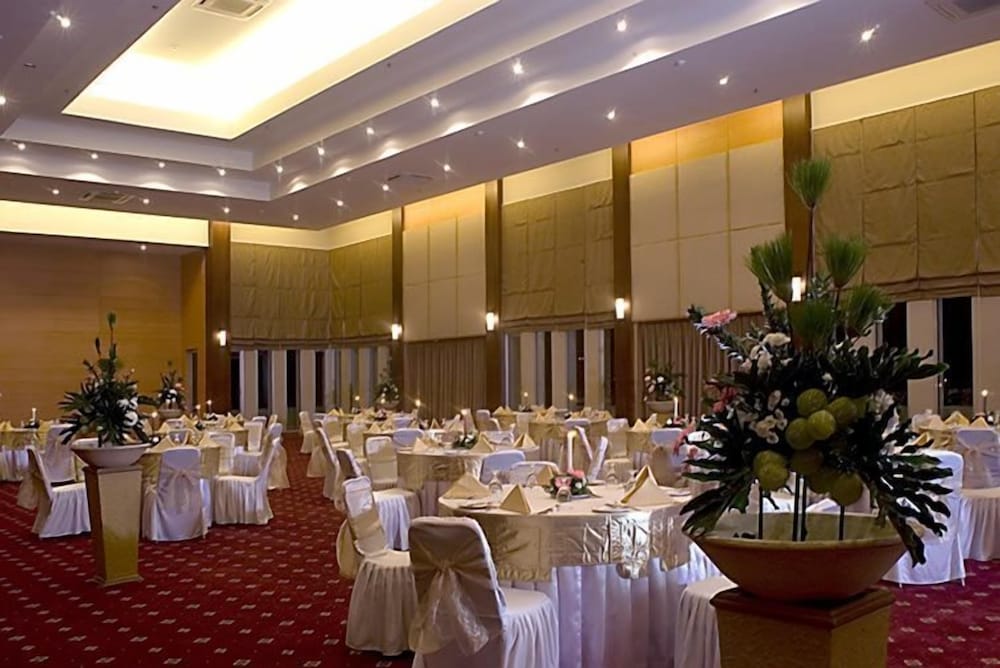 Serela Riau Hotel Bandung 62/71