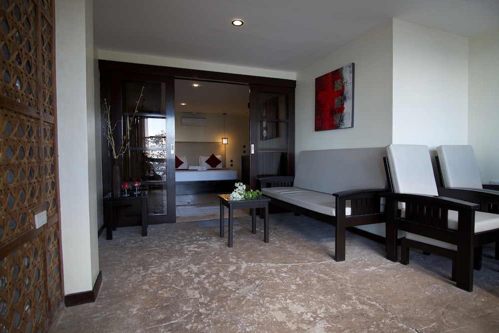 Cliffside Resort Panglao 49/68