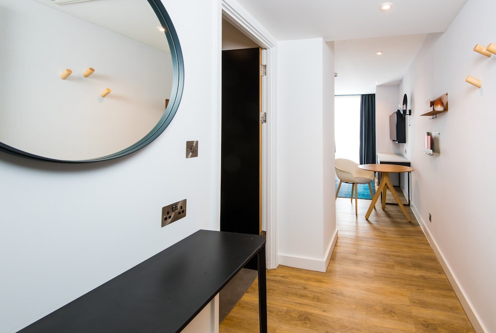 STAYBRIDGE SUITES CARDIFF 60/66