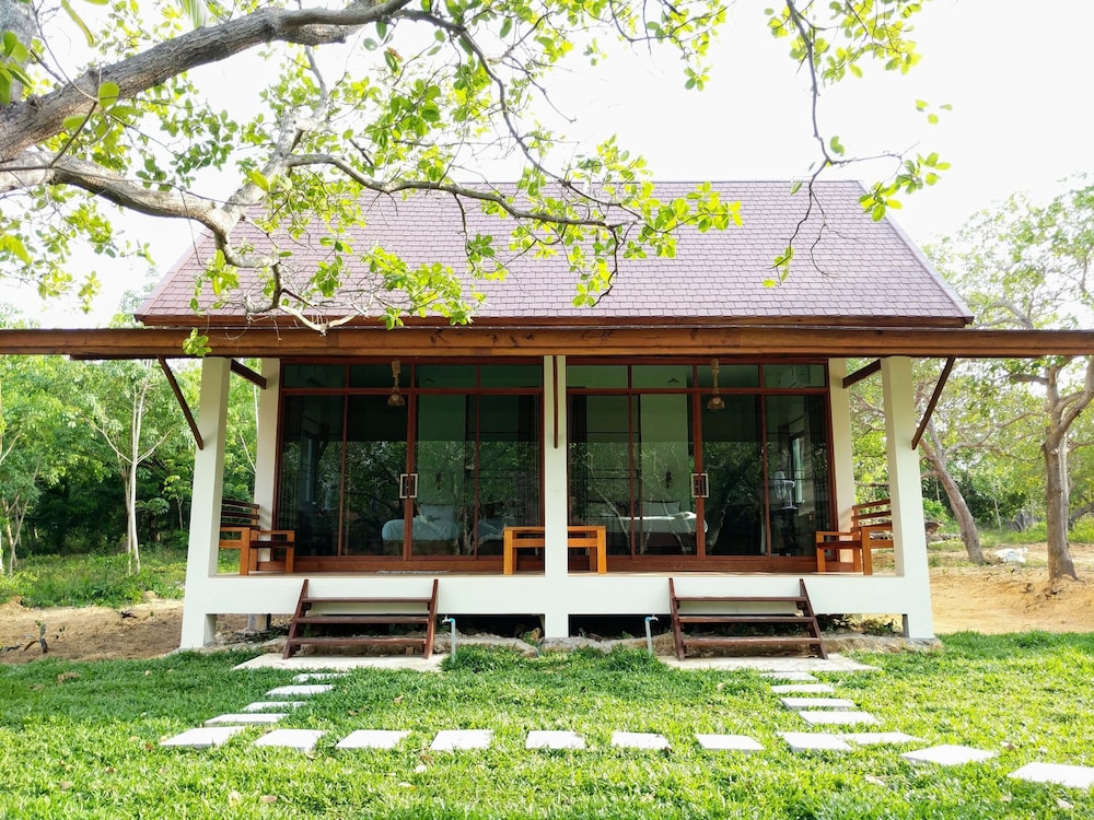 Phayamas Private Beach Resort 1/59