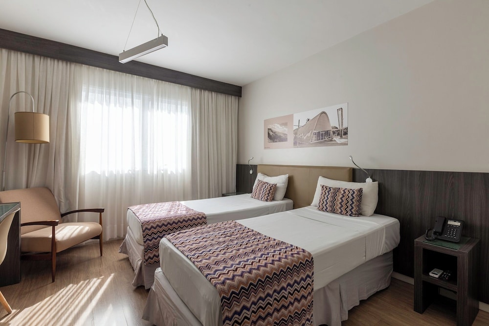 Superior, Twin Beds