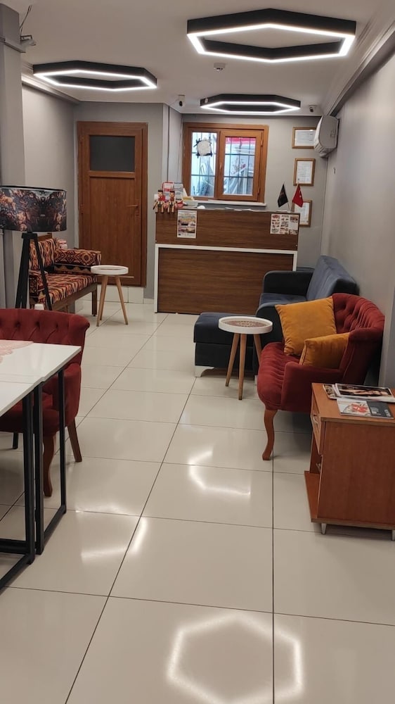 Tavra Hotel 26/34