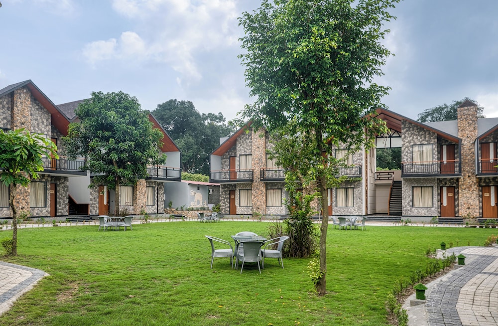 CORBETT MACHAAN RESORT 42/50