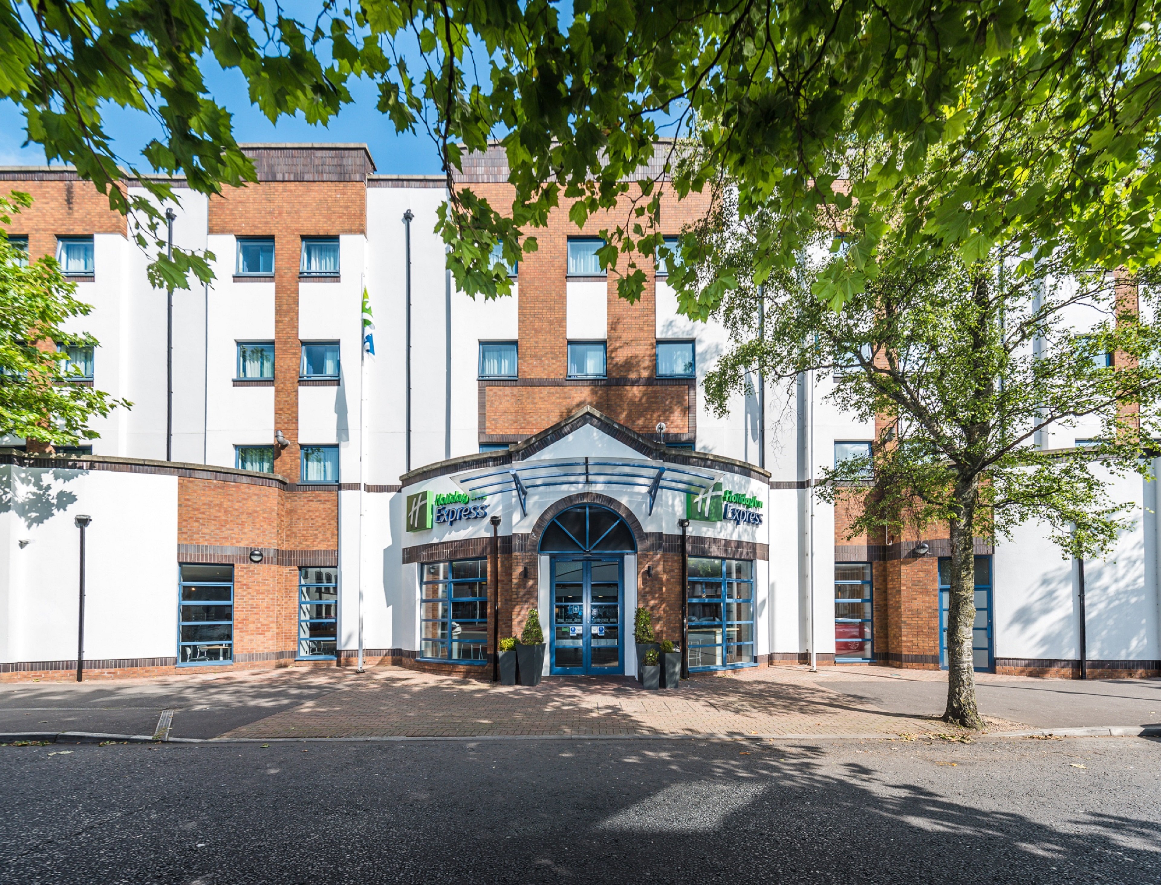 Holiday Inn Express Belfast City 48/50