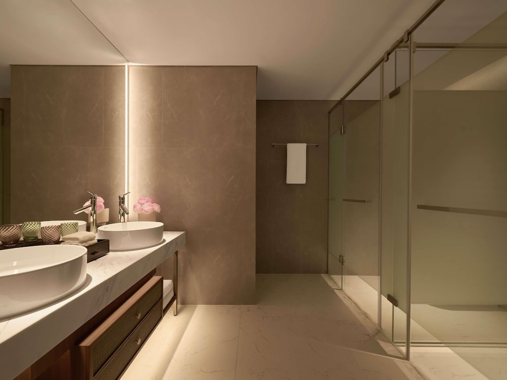 Pullman Ninh Binh 60/63