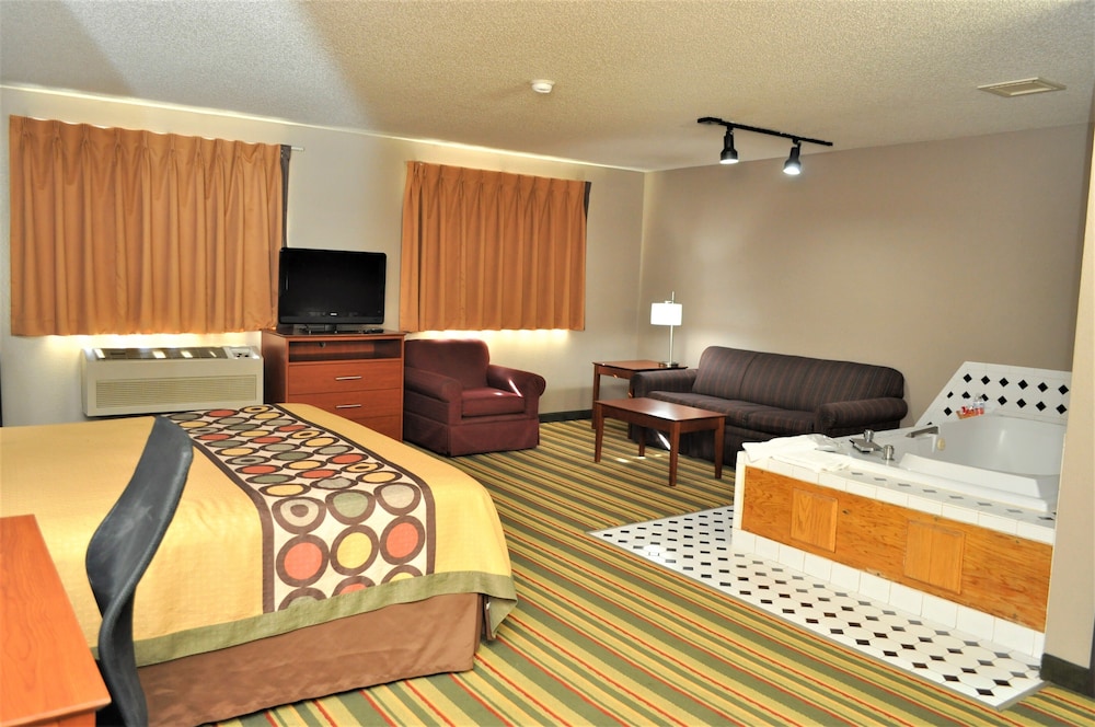 Super 8 by Wyndham Clearfield 10/38