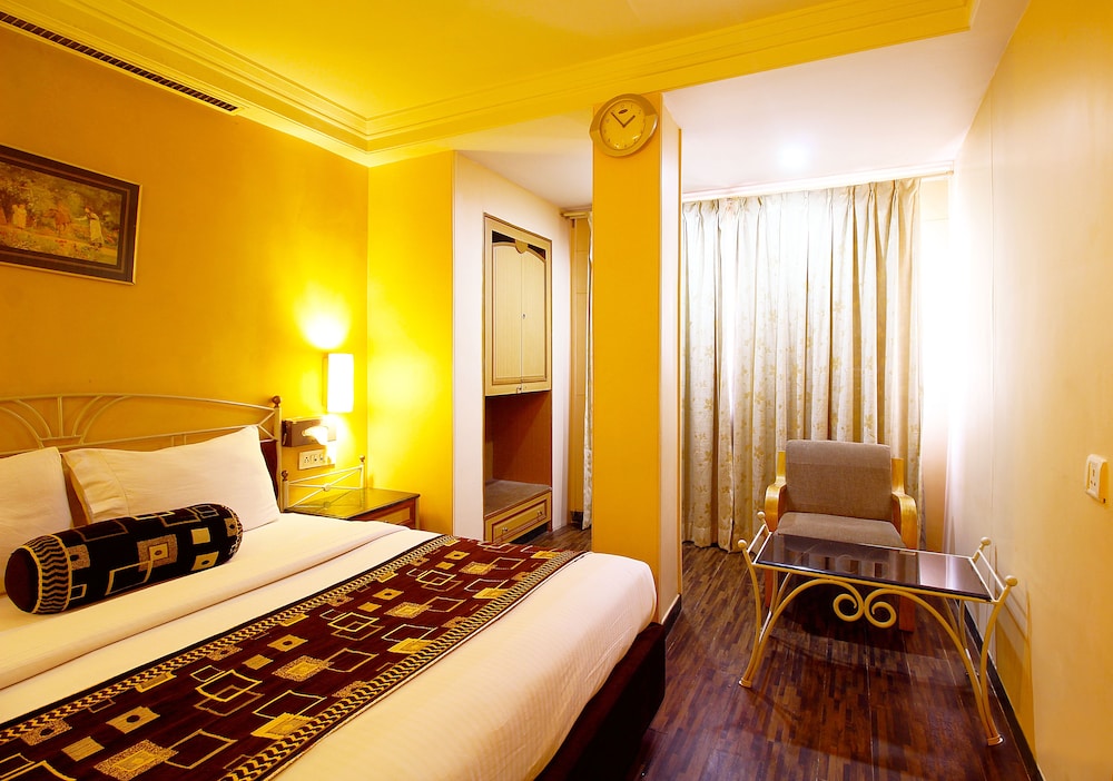 Hotel Gurukripa 15/50