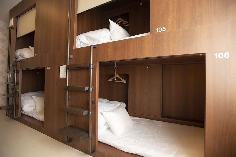 MIXED DORM, ECONOMY