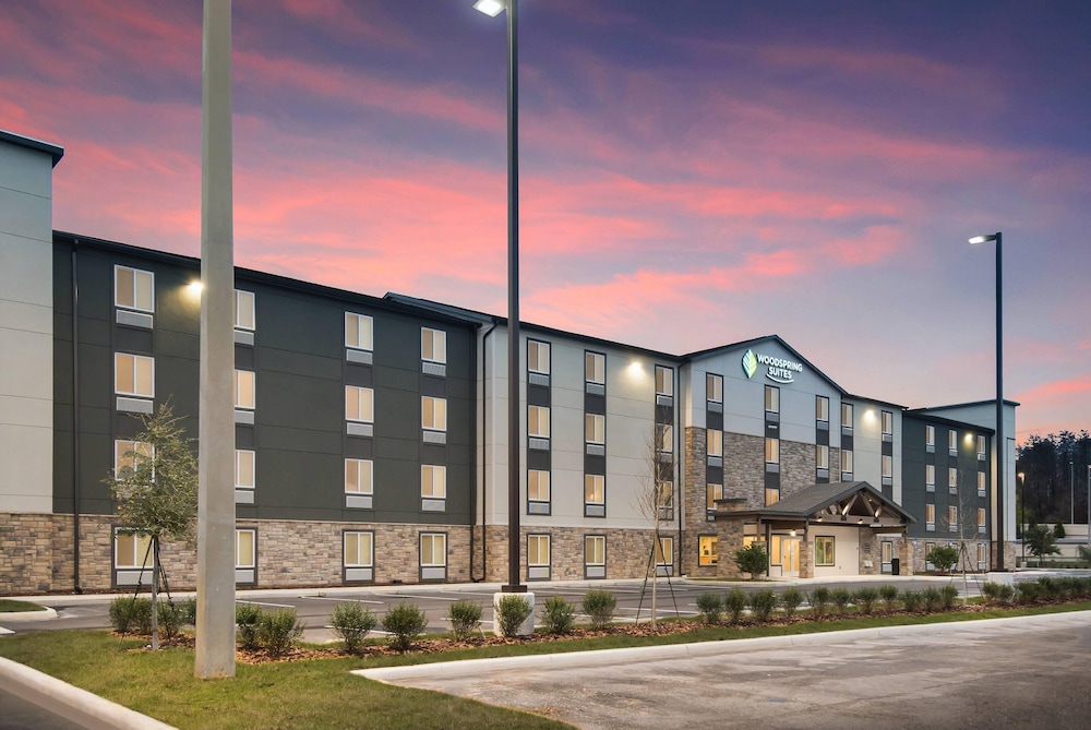 WoodSpring Suites Tampa Airport North Veterans Expressway 6/40