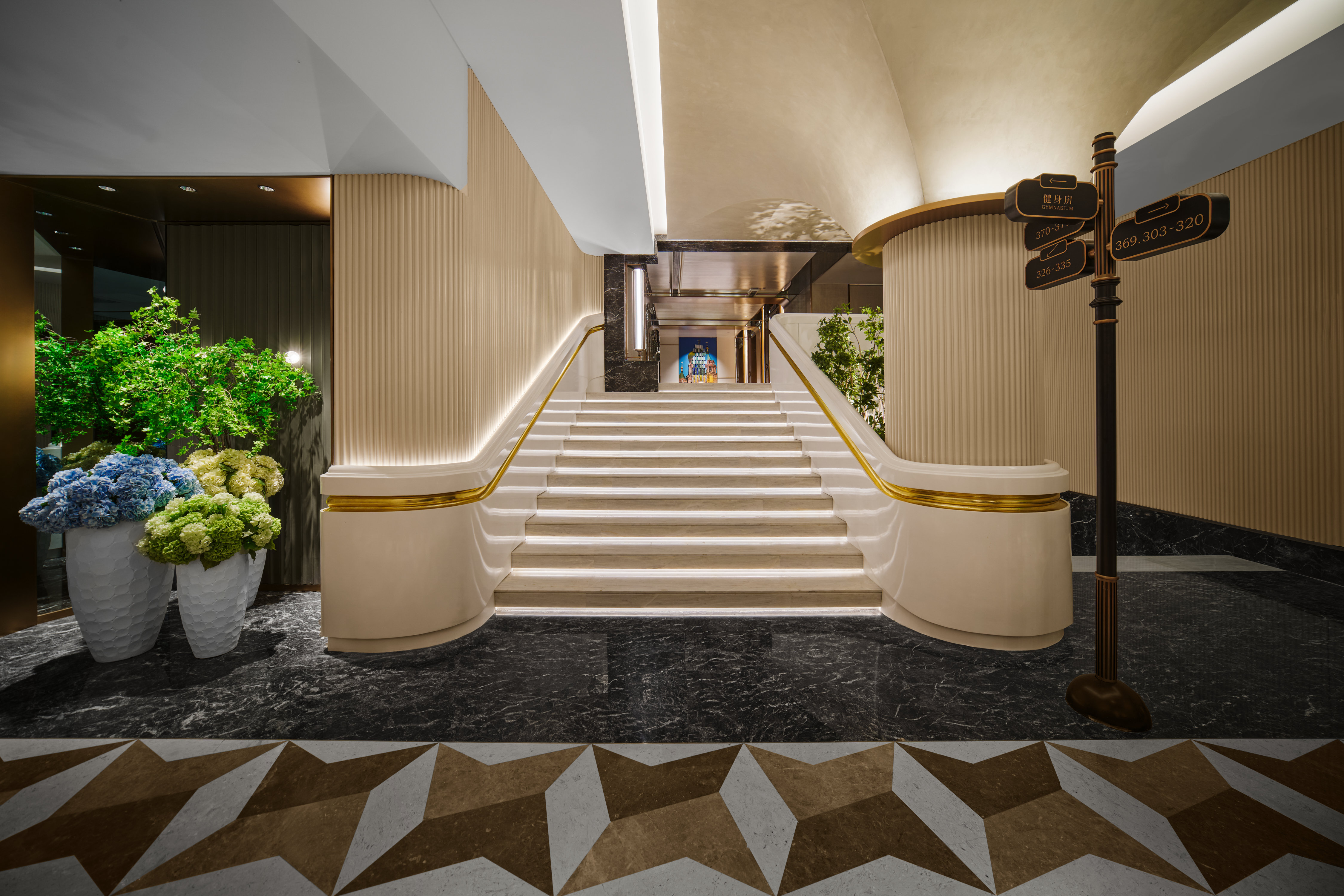New Gloria Garden Plaza Hotel 16/30