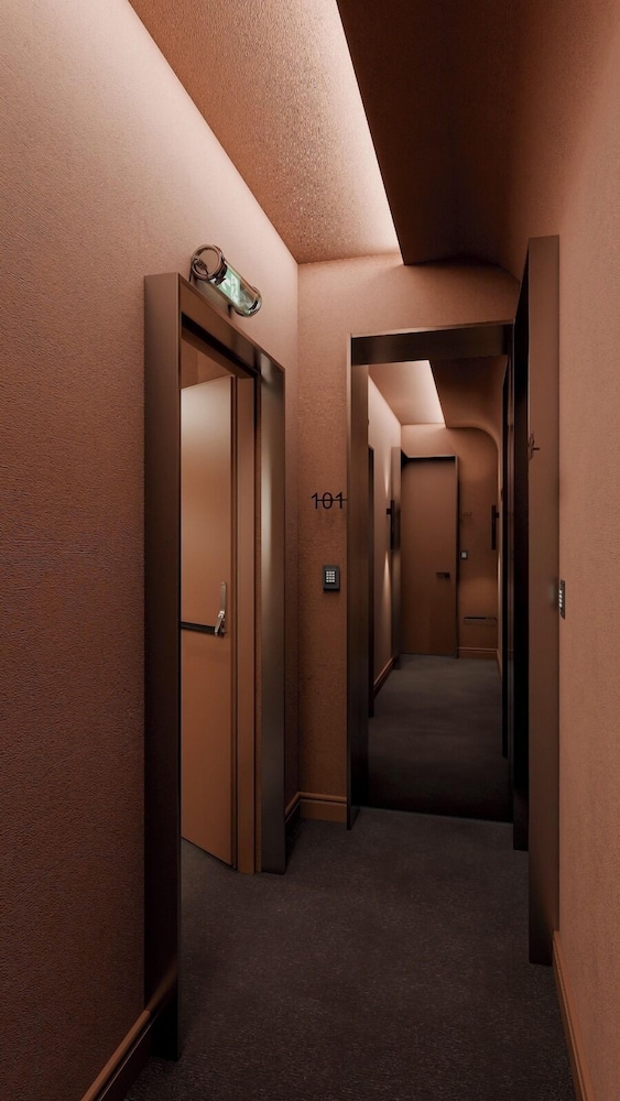 Modern Waikiki Hotel 写真2