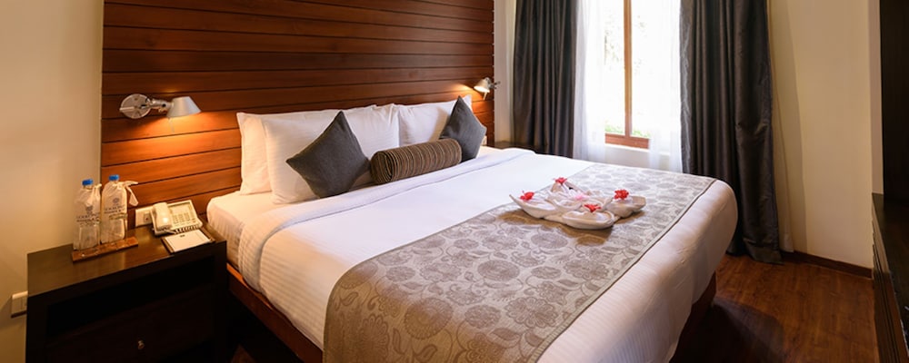 Green, Wood, Villa, King Bed