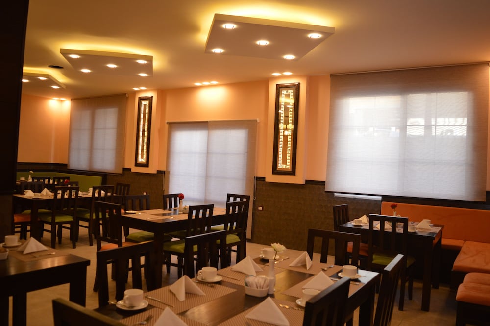 Tilal Al Madina Hotel 45/53