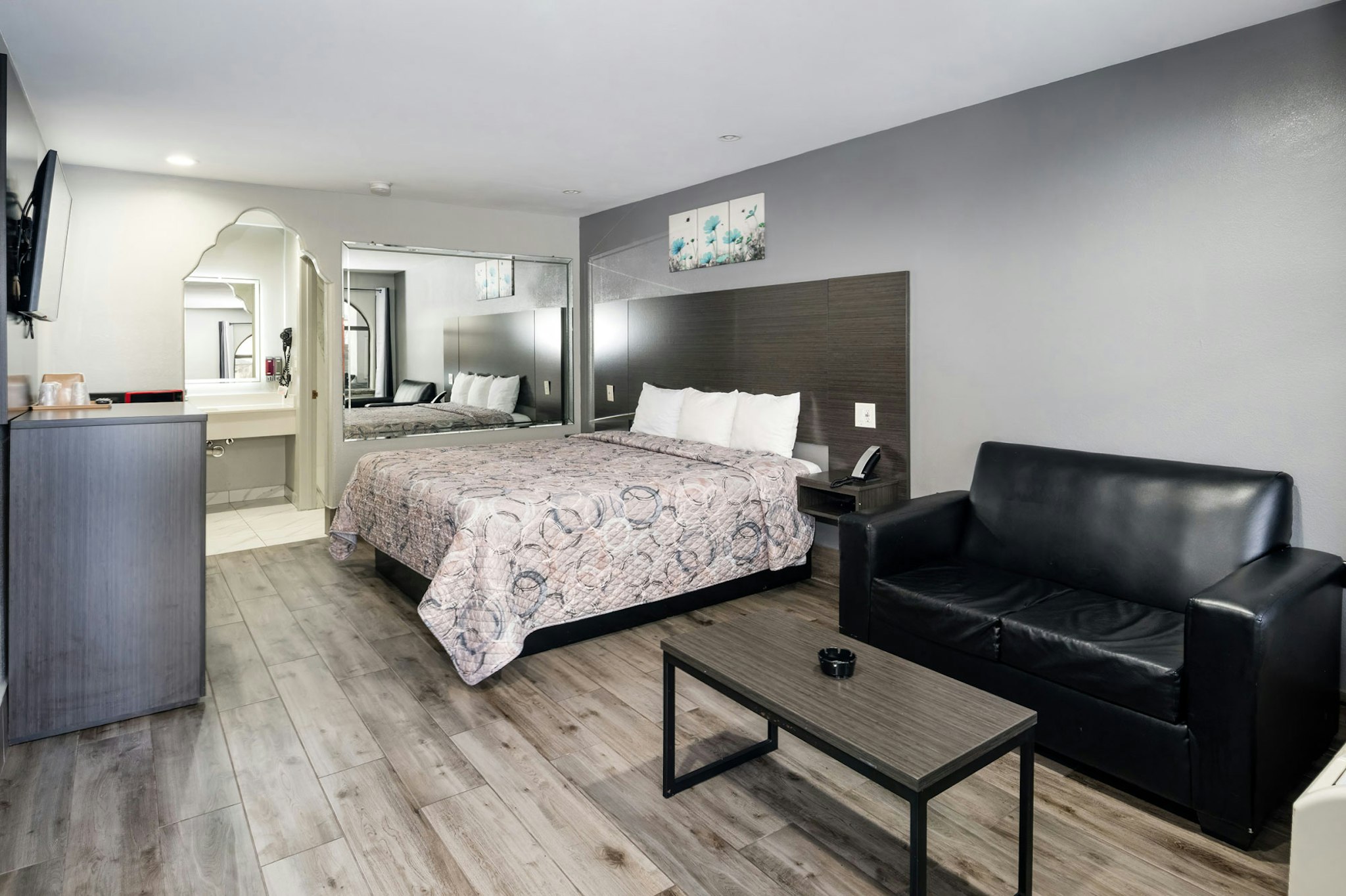 Downtowner Inns - Houston (Hamilton St.) 13/38