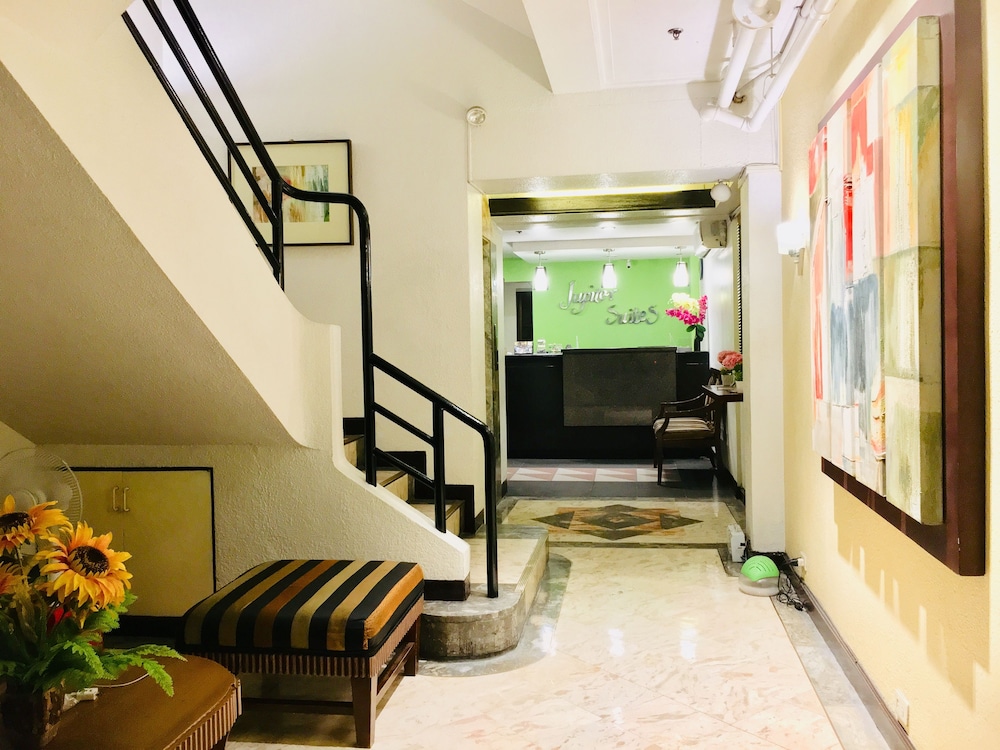 Jupiter Suites 39/50