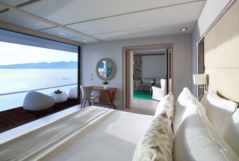 Presidential, Suite, Bungalow, King Bed, Water Front, Sofa, Private Pool