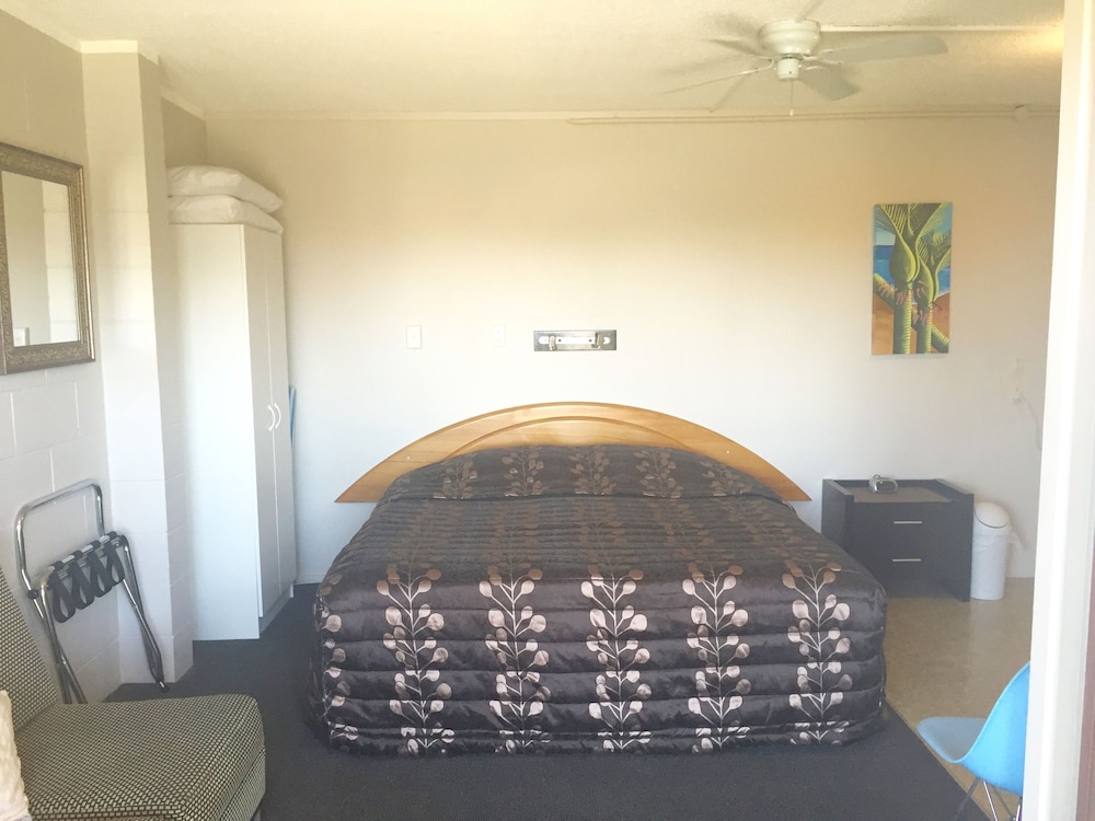 Blue Haven Motel 17/50