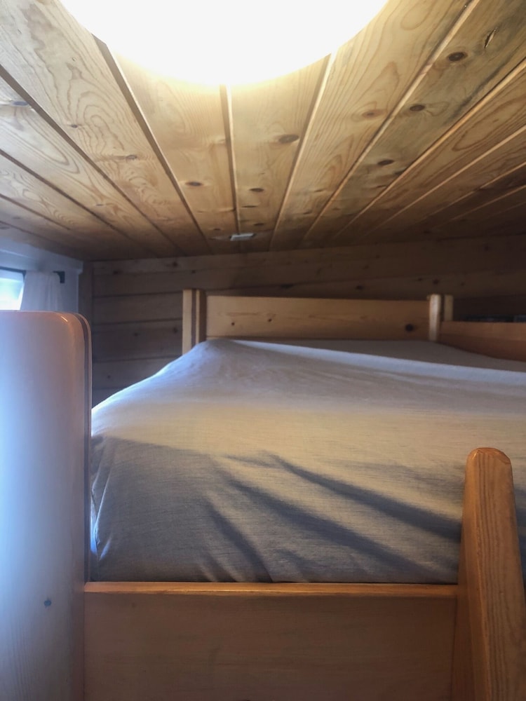 Estes Park Adventure Hostel 15/26