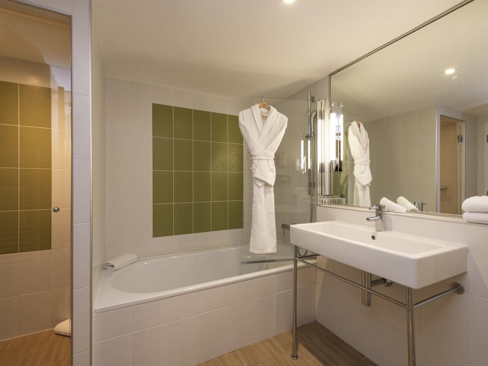 Hotel Mercure Toulon La Seyne-Sur-Mer 76/76