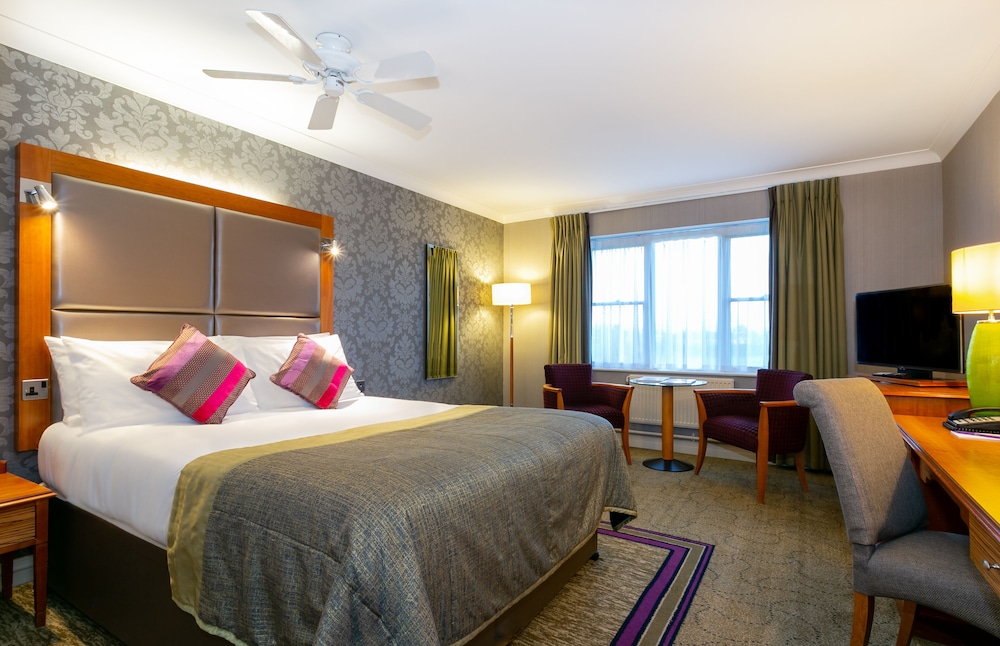 The Park Royal Hotel & Spa 24/71