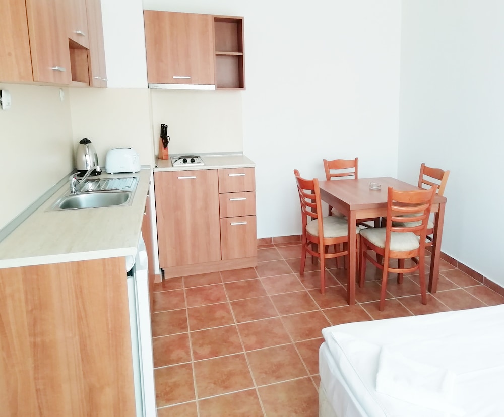 Kasandra Aparthotel 14/24