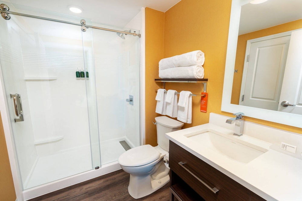 جناح استوديو ركني بسريرين كوين لذوي الإعاقة، TownePlace Suites by Marriott Irvine Lake Forest 3/3