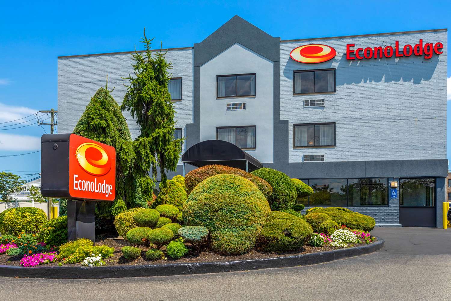 Econo Lodge Hicksville - Long Island 2/25