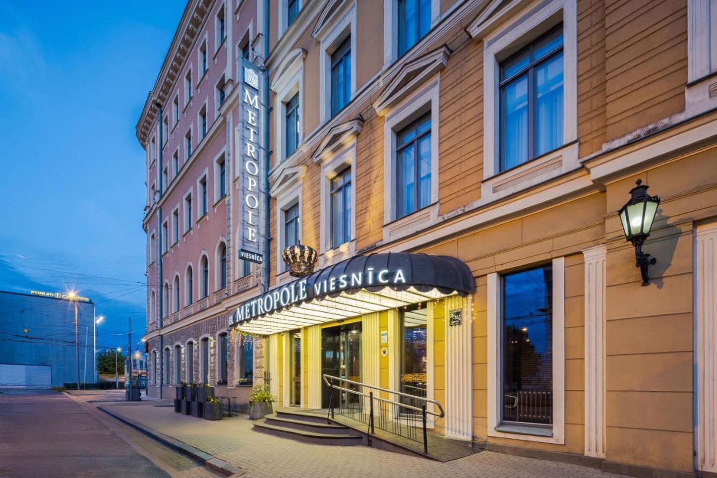 Eurostars Metropole 5/52