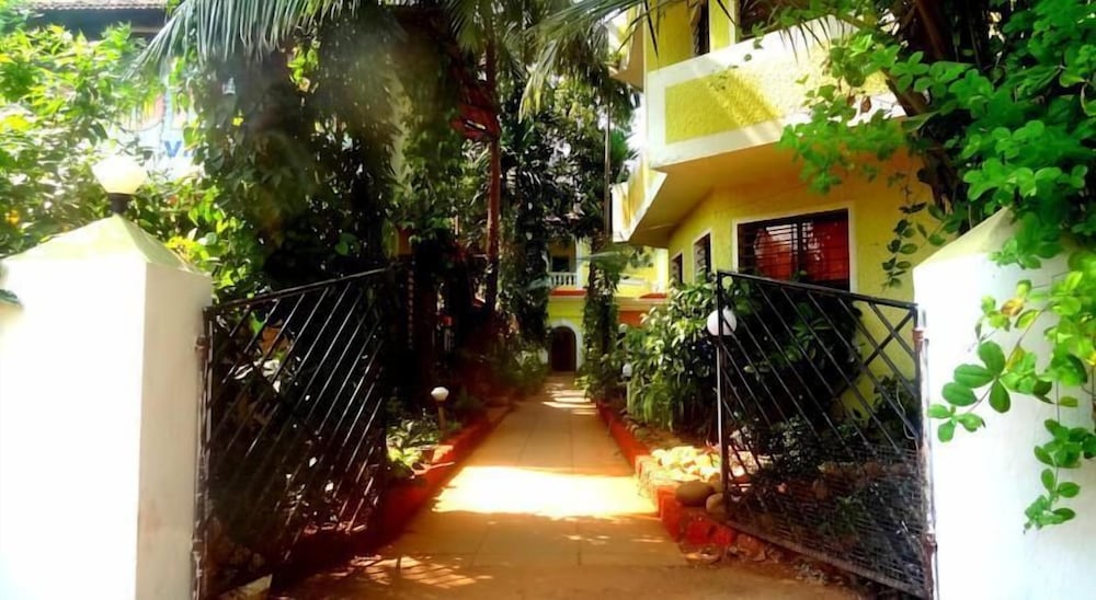 Poonam Village Resort 40/50