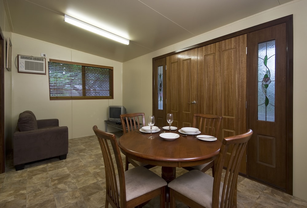CAIRNS SUNLAND LEISURE PARK 23/35