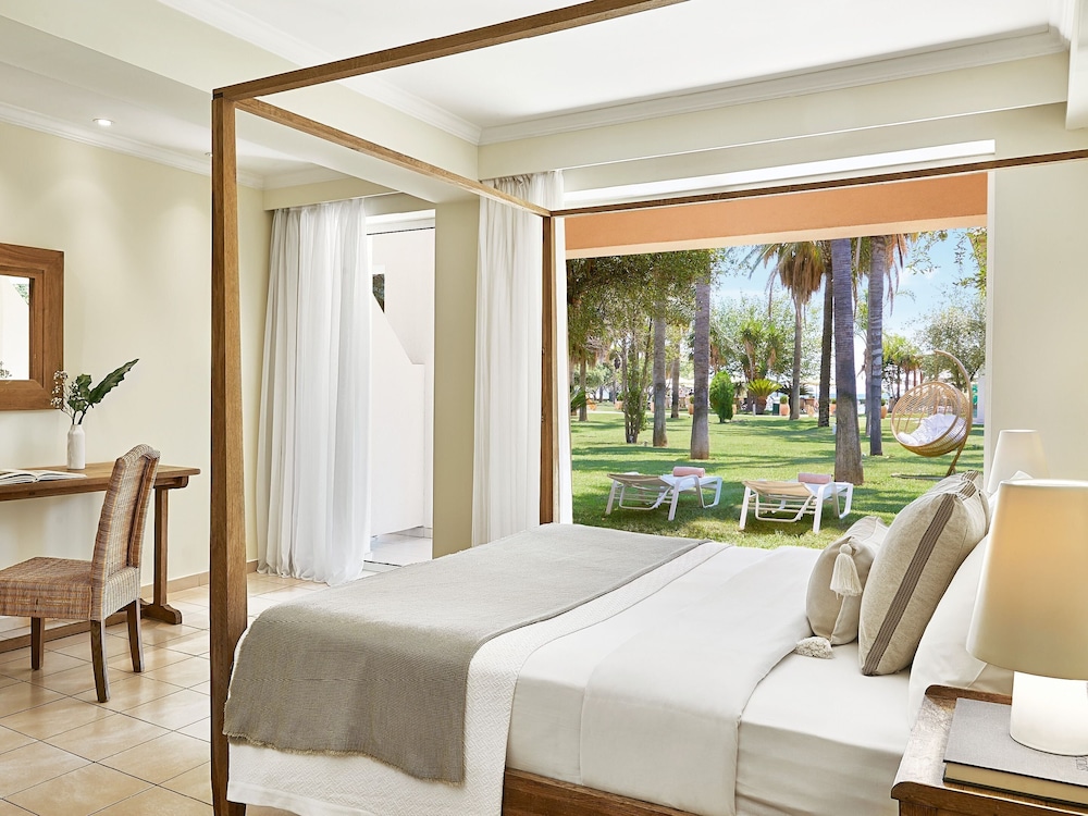 Corfu Imperial, A Resort to Live 35/74