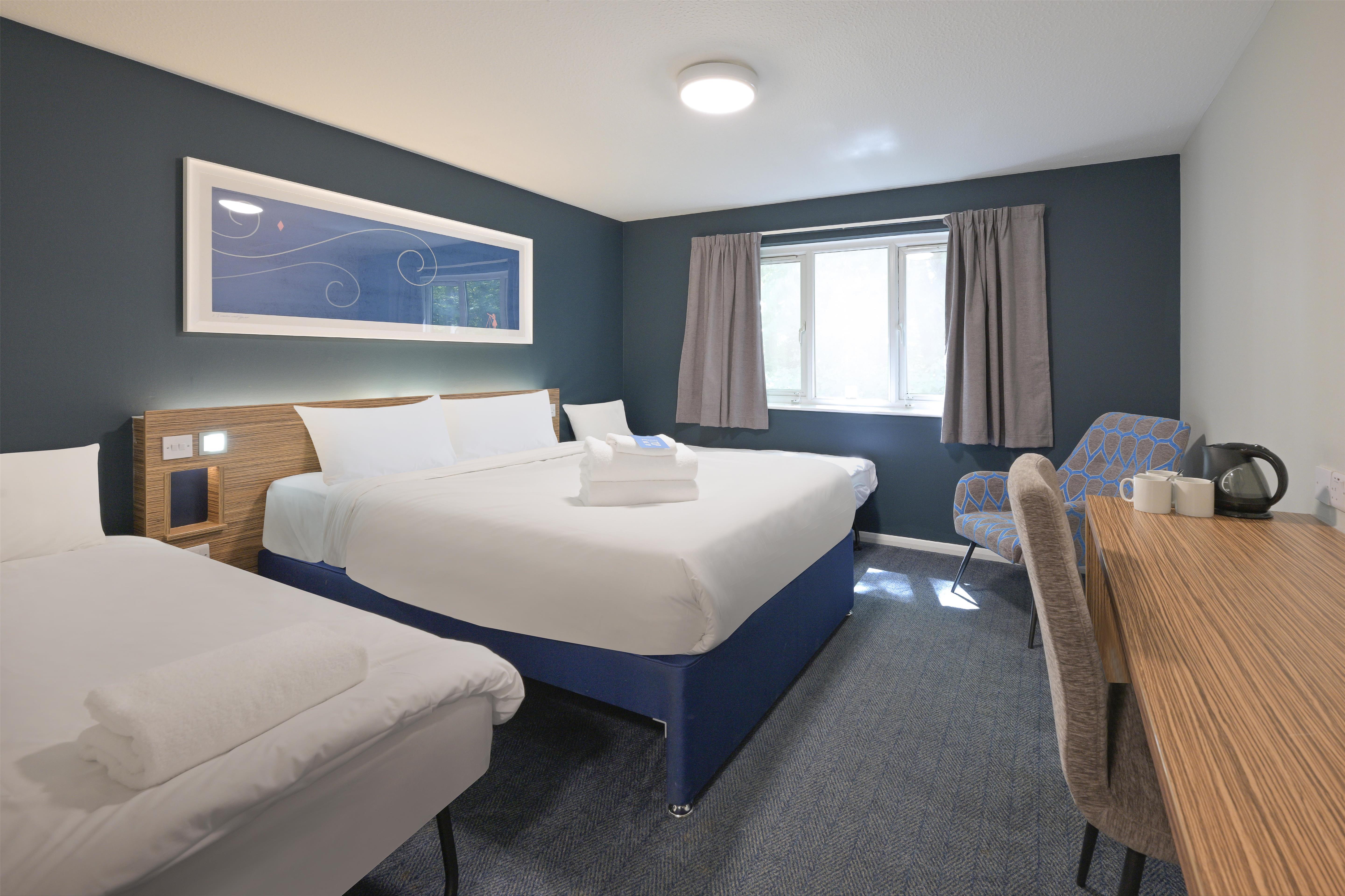 Travelodge Medway M2 14/28