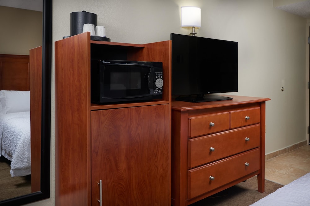 Hampton Inn Ann Arbor-South 37/67
