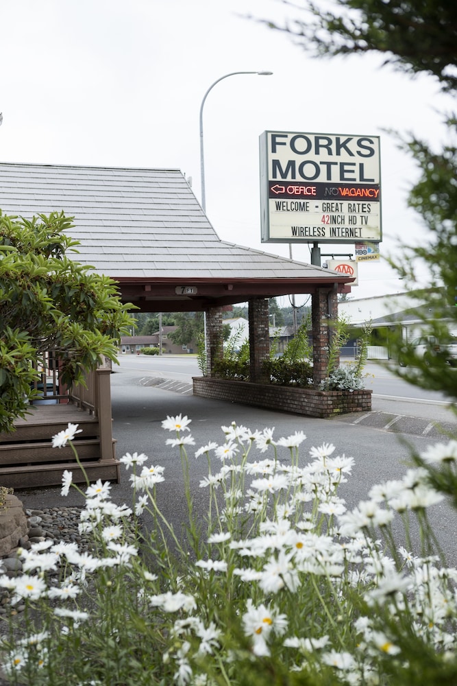 Forks Motel 45/50