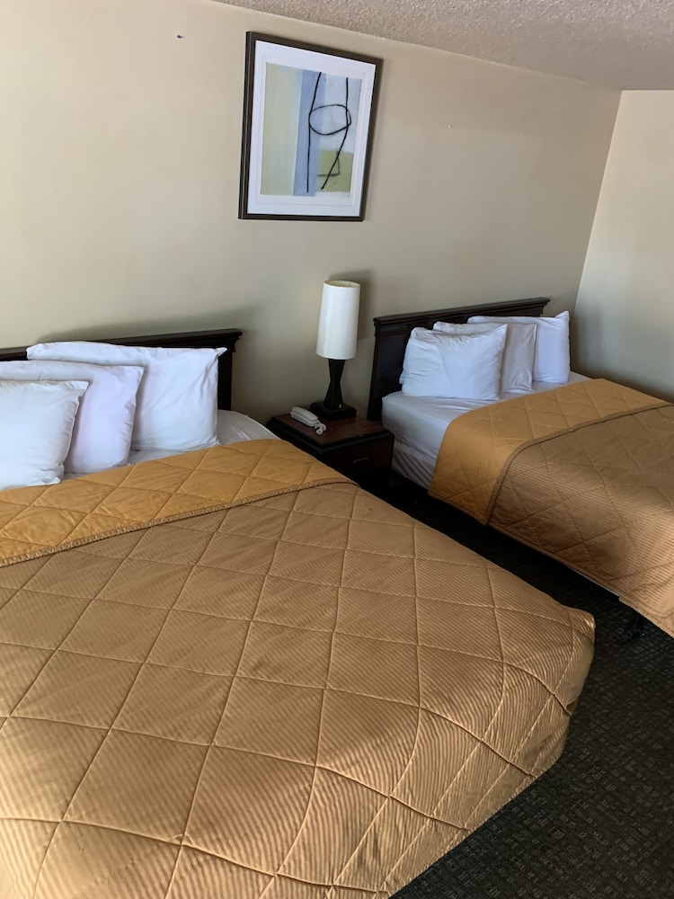 غرفة قياسية بسريرين كوين، Smokey Point Motor Inn 2/9