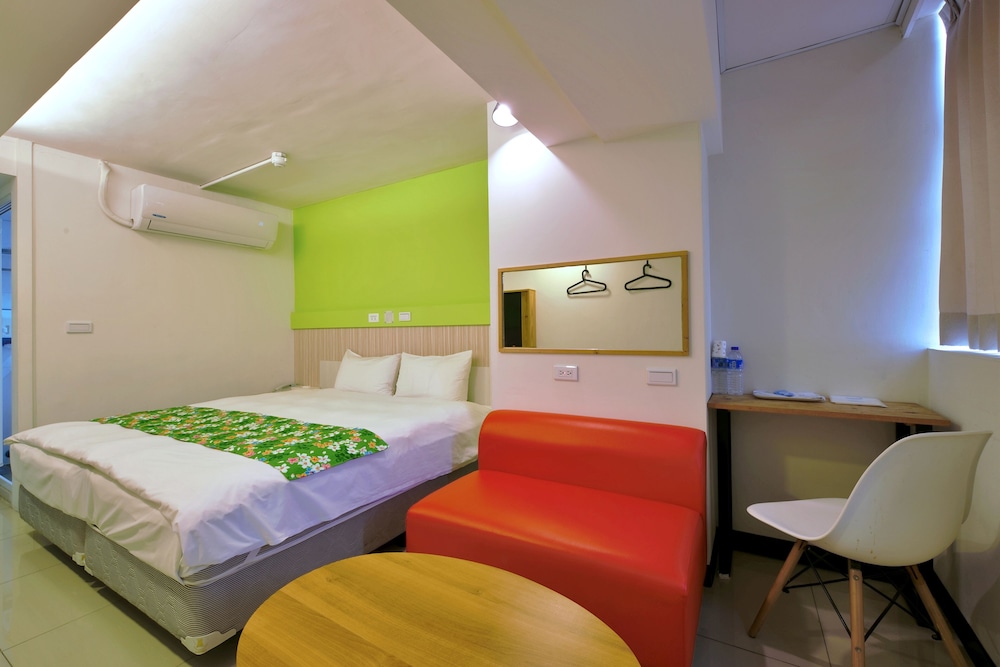 Hotel Good Night 8/49
