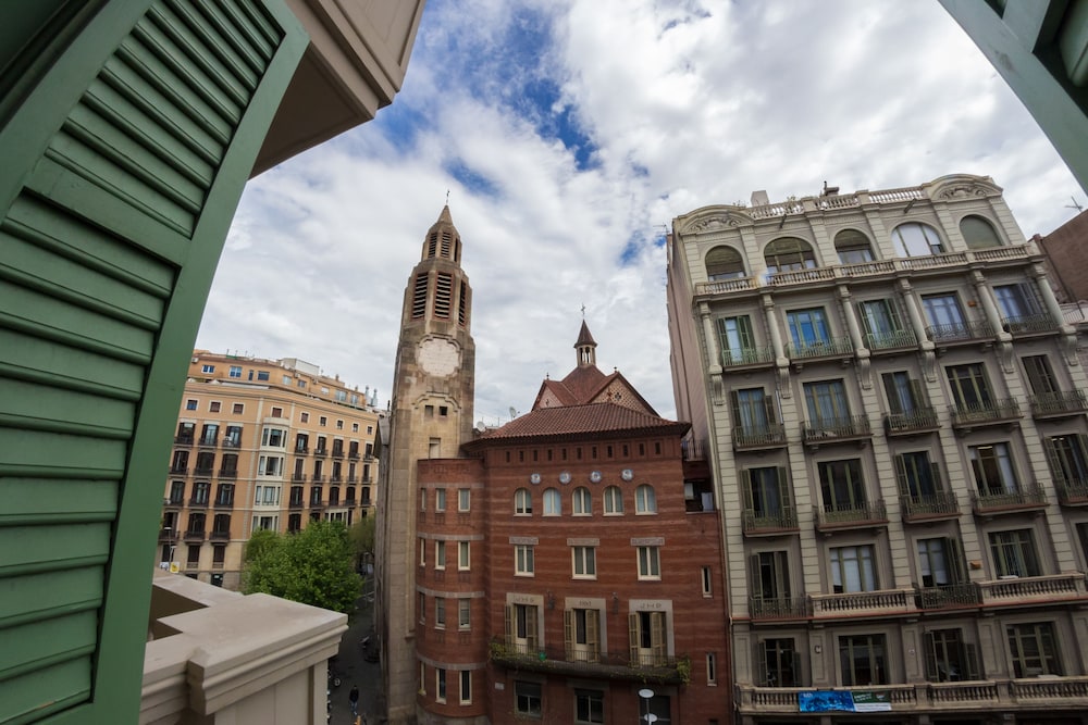 Sant Jordi Hostels Rock Palace 4/42