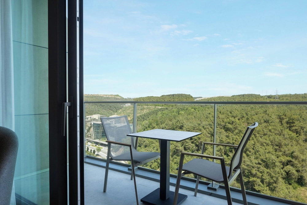 Marriott Executive Apartments Istanbul Investvadi 50/54