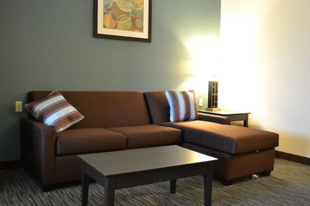 Red River Inn And Suites 29/44