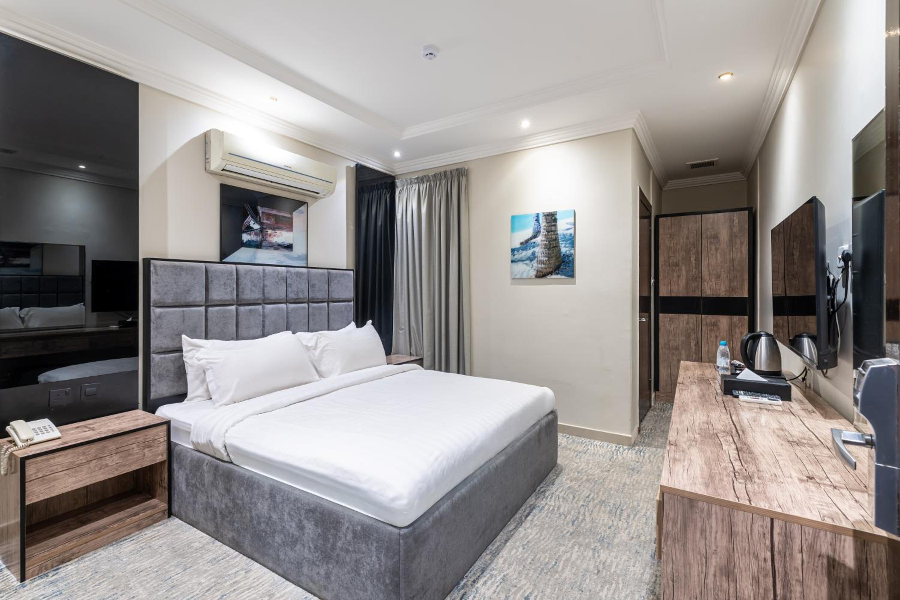 One Bedroom Apartment