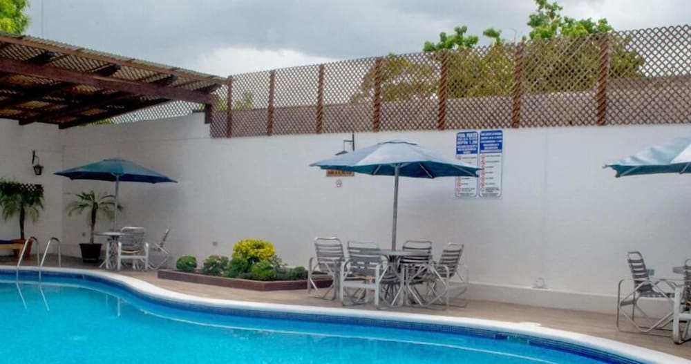 Hotel Del Patio 13/62
