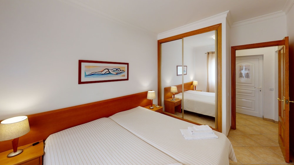 Praia Da Lota Resort Apartments 35/85