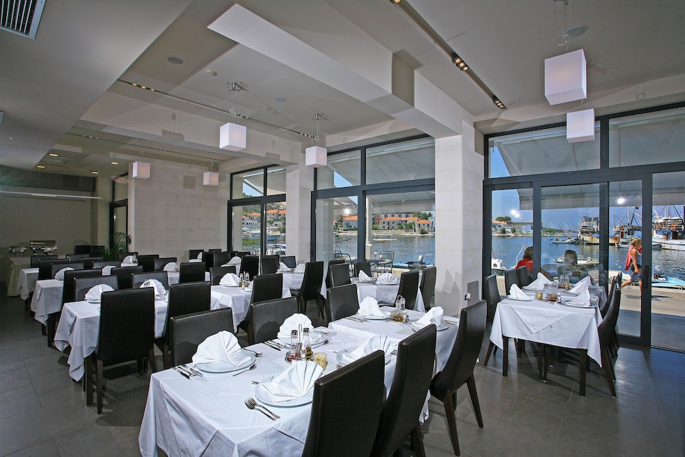 Hotel Vrilo - Adults Only 19/24
