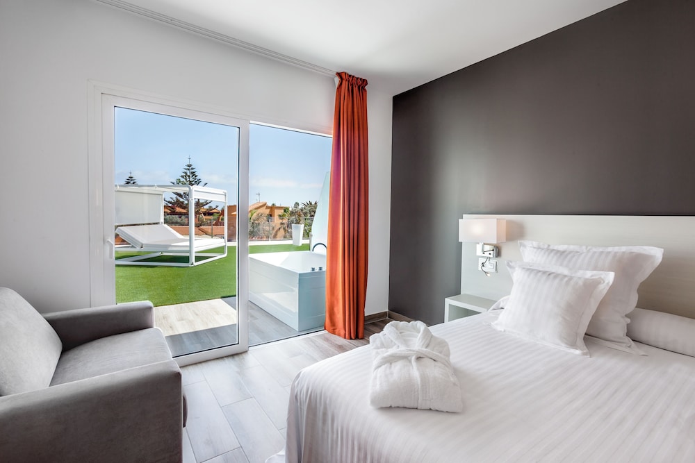 BARCELO CORRALEJO SANDS 15/57