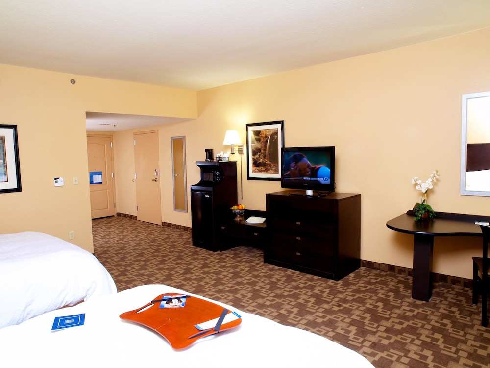 Hampton Inn And Suites Knoxville North I 75 28/58